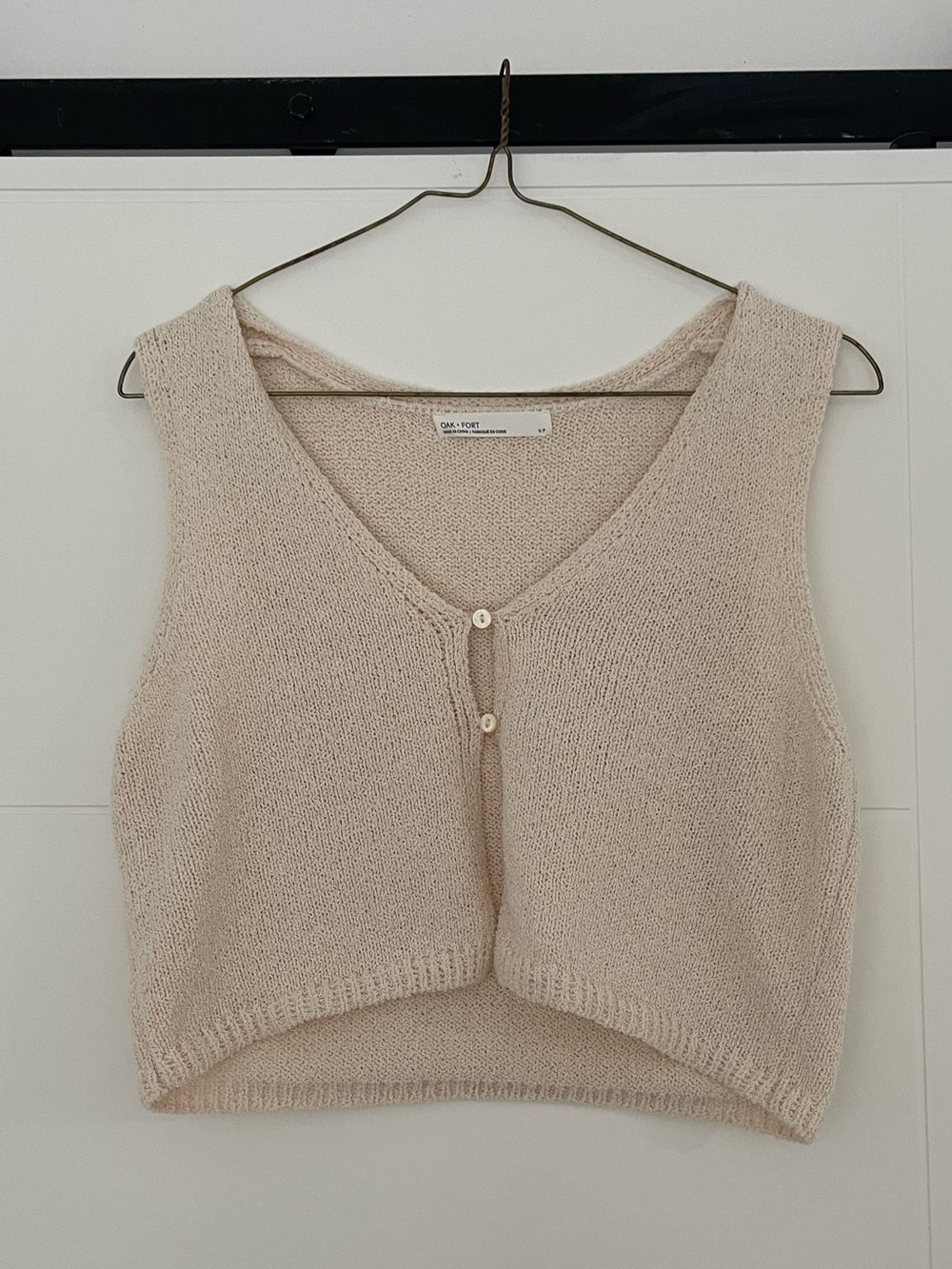 OAK + FORT Cream Knit V-Neck Button-Front Sweater Vest